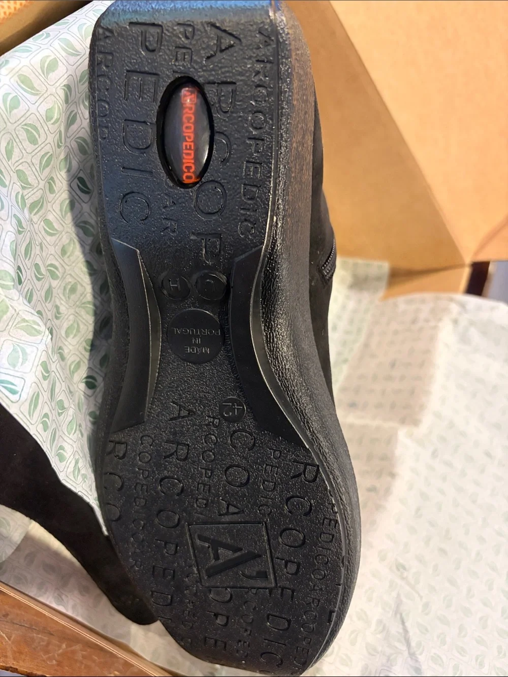 Arcopedico L8 Suede Boots